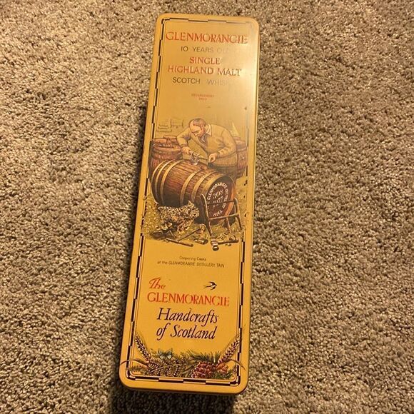 Vintage Glenmorangie Single Highland Malt Scotch Whiskey Tin Collectible - Picture 2 of 10